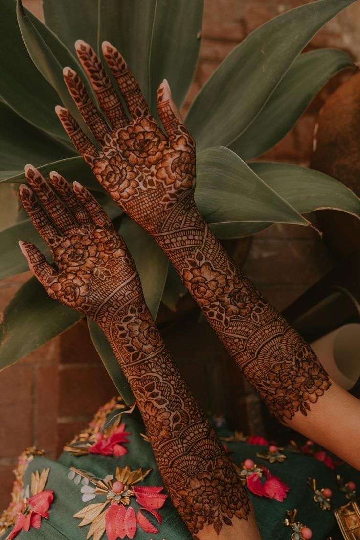 What occurs during a Mehndi / Henna Ceremony?